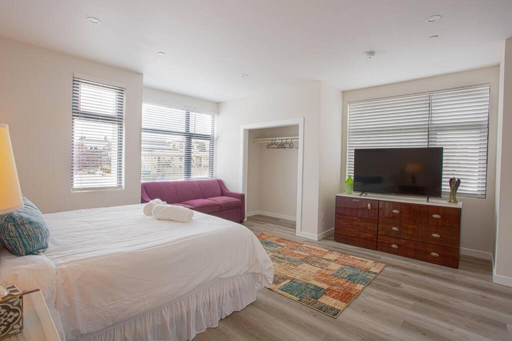 Appartement Comfy With Cali King Size Mattress